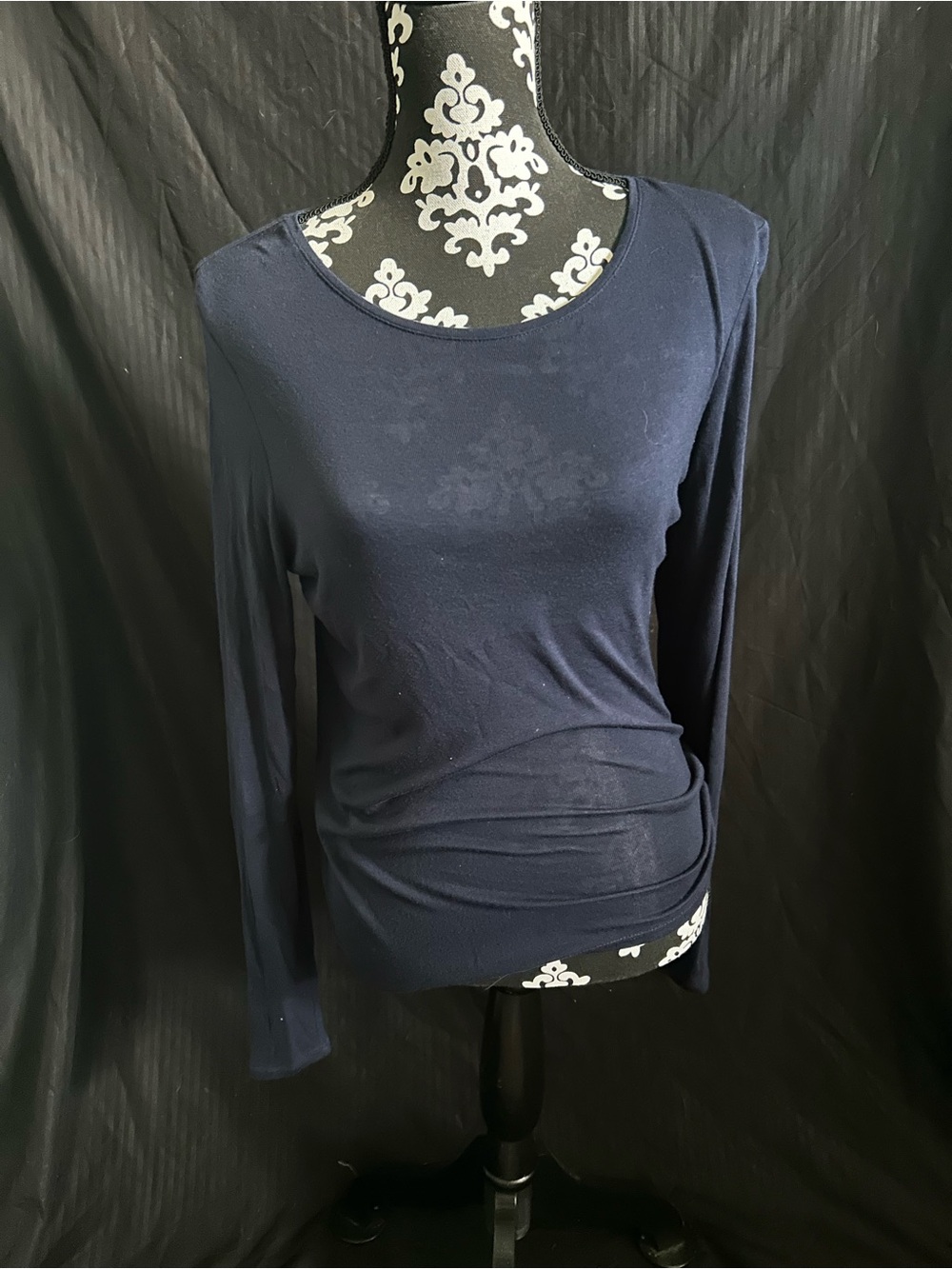 White House Black Market Navy Long-Sleeve Scoop Neck Top